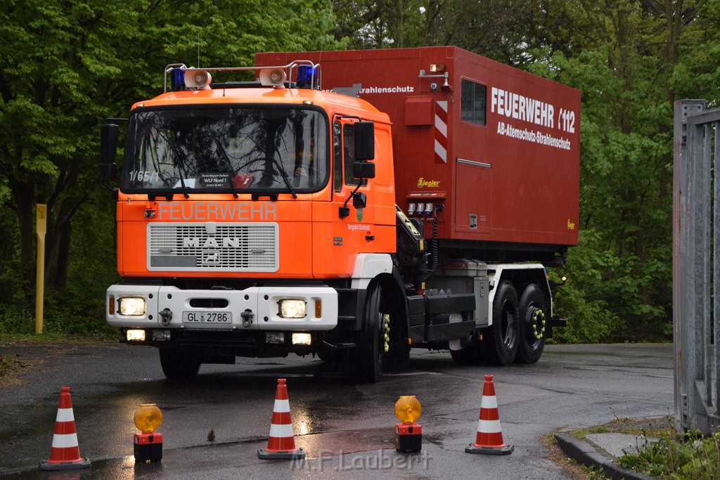 Feuer 4 Bergisch Gladbach Gronau Am Kuhlerbusch P425.JPG - Miklos Laubert